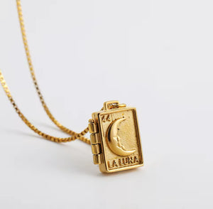 La Luna Locket